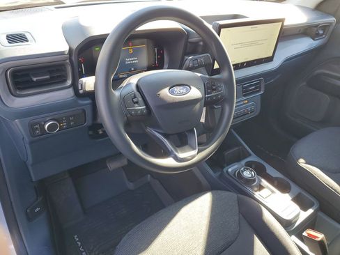 New 2025 Ford Maverick XL image 7