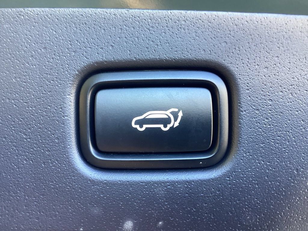 Used 2024 Kia Niro Wind w/ Wind Preserve Package FWD image 9