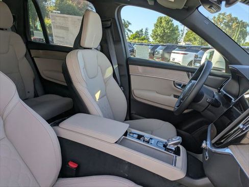 New 2026 Volvo XC90 B6 Plus w/ Protection Package Premier image 14