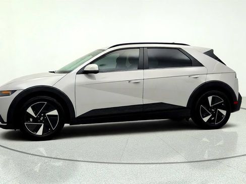 Used 2025 Hyundai Ioniq 5 SEL RWD image 8