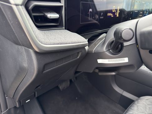 New 2026 Nissan Kicks SV AWD/4WD image 14