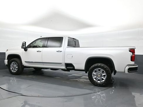 Used 2024 Chevrolet Silverado 3500 High Country w/ High Country Premium Package image 6