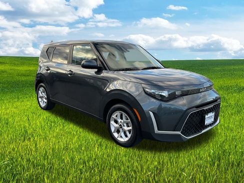 Used 2023 Kia Soul LX w/ Option Group 015 image 8