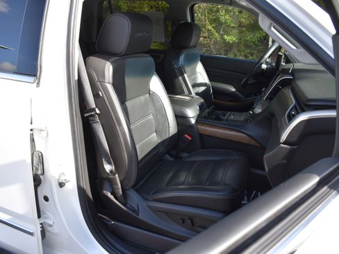 Used 2019 GMC Yukon Denali image 36