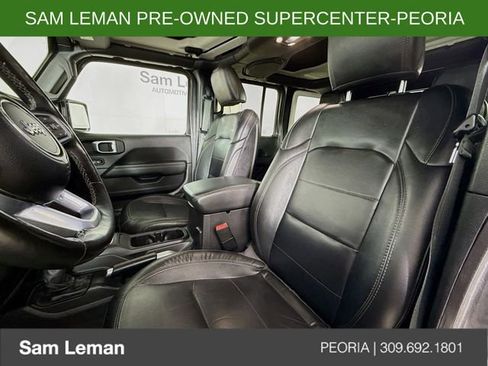 Used 2020 Jeep Wrangler Unlimited Sahara image 20
