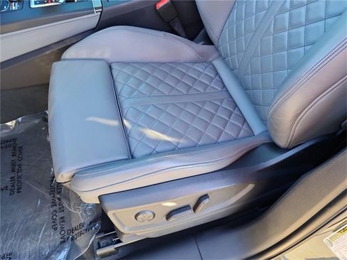 Used 2018 Audi SQ5 Prestige image 25