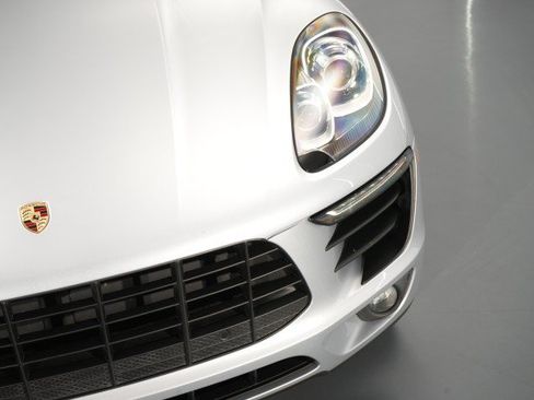 Used 2018 Porsche Macan S AWD/4WD image 7