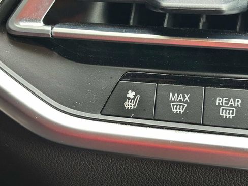 Used 2021 BMW X5 xDrive40i w/ Premium Package AWD/4WD image 16