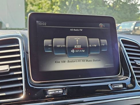 Used 2017 Mercedes-Benz GLS 450 4MATIC image 22