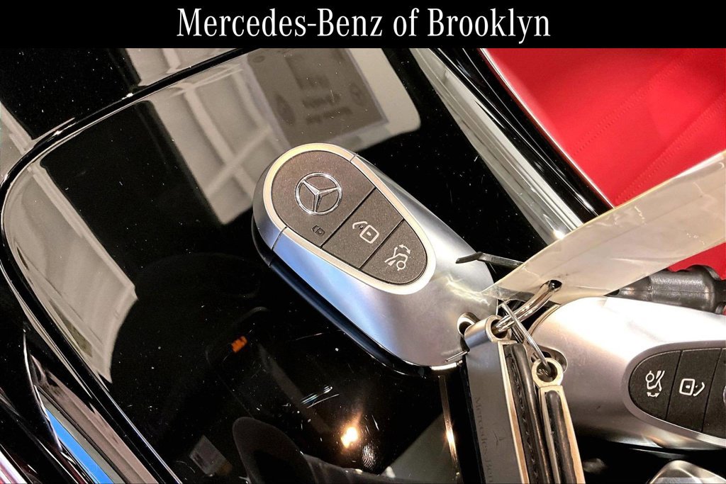 Used 2023 Mercedes-Benz GLC 300 4MATIC image 13