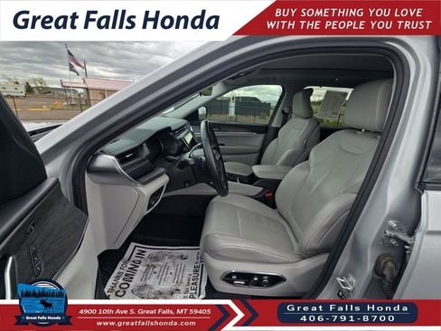 Used 2021 Jeep Grand Cherokee L Overland w/ Advanced Protech Group III AWD/4WD image 12