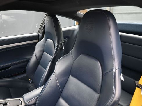 Used 2014 Porsche 911 Turbo S w/ Light Design Package image 20