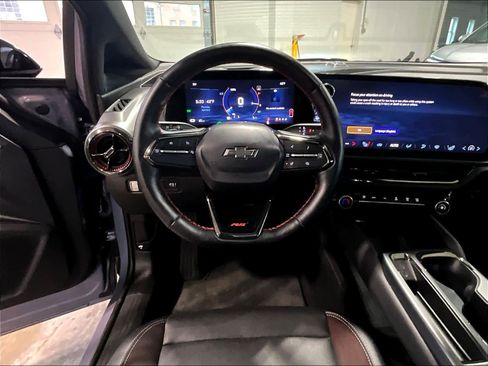 Used 2024 Chevrolet Equinox EV RS image 17