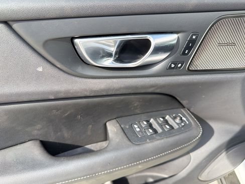 Used 2024 Volvo V60 B5 Cross Country Ultimate image 13