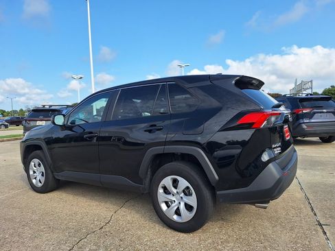 Used 2025 Toyota RAV4 LE FWD image 7