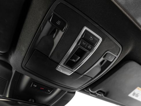 Used 2018 Mercedes-Benz GLS 550 4MATIC image 37