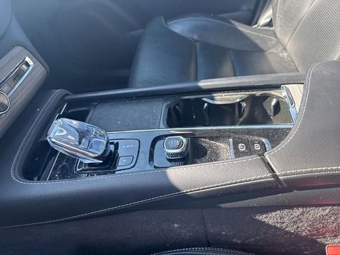 Used 2022 Volvo XC90 T8 Inscription w/ Advanced Package image 23