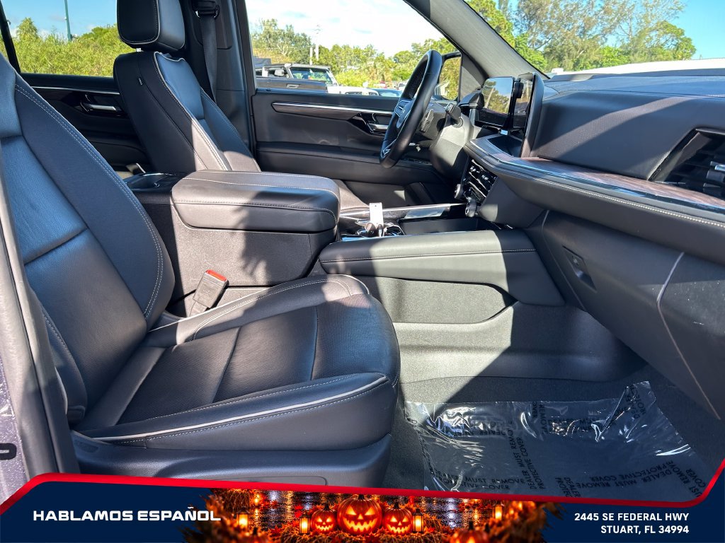 Used 2025 Chevrolet Tahoe Premier AWD/4WD image 20