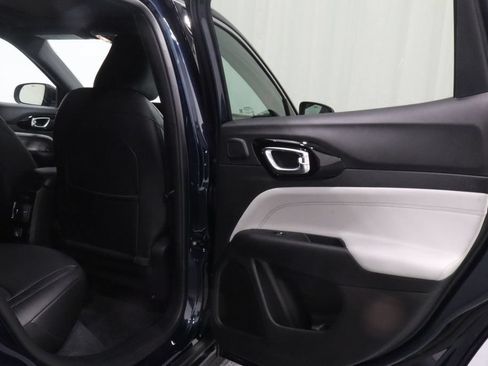 Used 2026 Jeep Compass Limited w/ Sun, Sound & Navigation Group AWD/4WD image 16