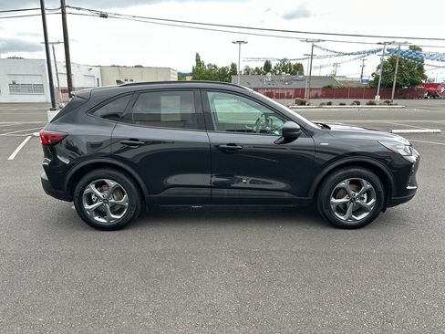 Used 2025 Ford Escape ST-Line FWD image 8