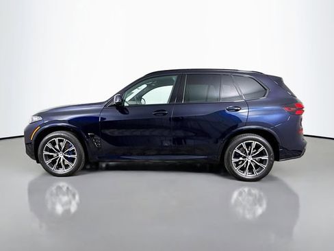 Used 2025 BMW X5 xDrive40i w/ M Sport Package image 4