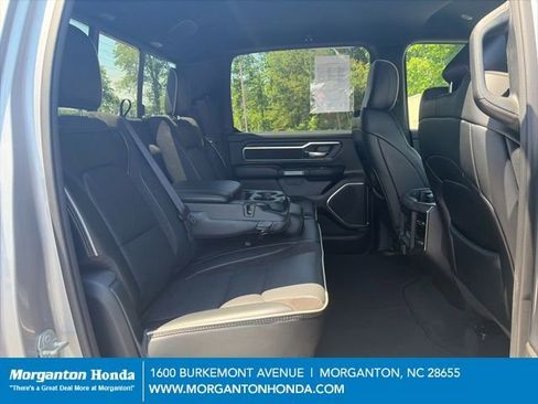 Used 2025 RAM 1500 Laramie AWD/4WD image 33