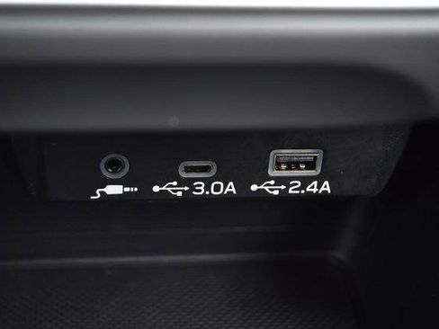 Used 2024 Subaru Crosstrek 2.0i Premium image 16