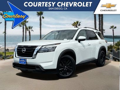 Used 2025 Nissan Pathfinder SV