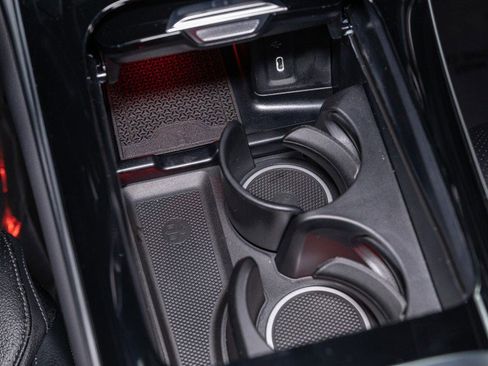 New 2026 Mercedes-Benz GLC 300 4MATIC image 19