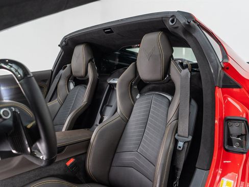 Used 2026 Chevrolet Corvette Z06 w/ Z07 Performance Package RWD image 21