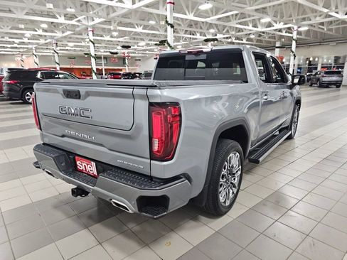 Used 2024 GMC Sierra 1500 Denali Ultimate image 5