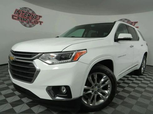 Used 2018 Chevrolet Traverse High Country image 1