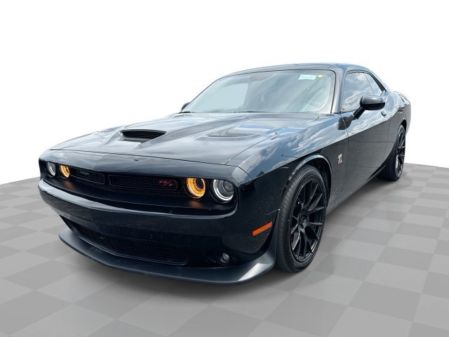 Used 2023 Dodge Challenger R/T Scat Pack RWD image 1