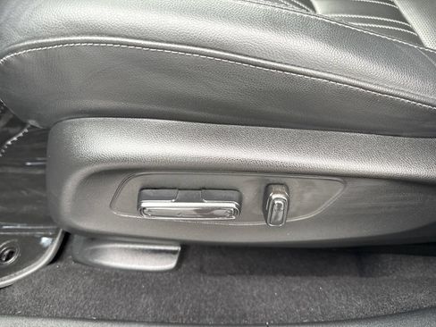 Used 2023 Honda HR-V EX-L image 17