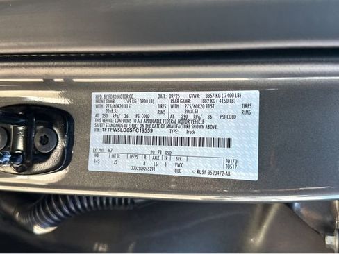 New 2025 Ford F150 Lariat w/ Equipment Group 502A High image 44