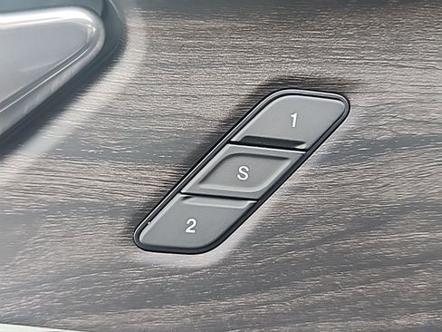 New 2025 Jeep Grand Cherokee Limited image 34