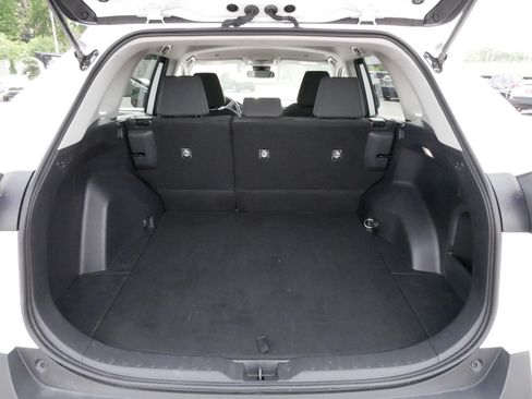 Certified 2025 Toyota RAV4 LE AWD/4WD image 18