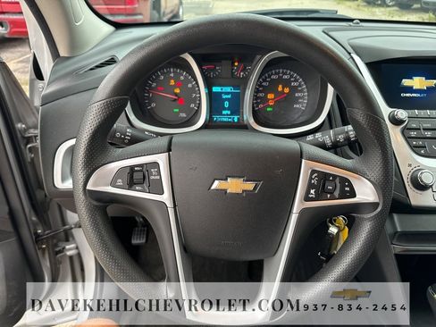 Used 2017 Chevrolet Equinox LT image 11