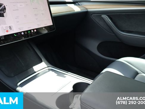 Used 2023 Tesla Model Y AWD image 39