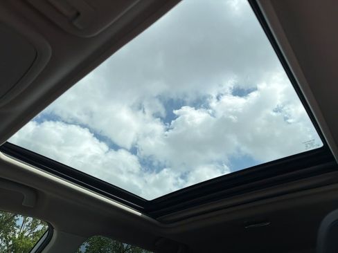 Used 2020 Subaru Forester Limited w/ Popular Package #3 image 11