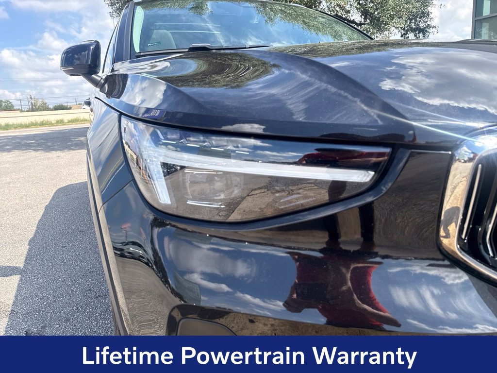 Certified 2024 Volvo XC40 B5 Plus w/ Protection Package Premier AWD/4WD image 10