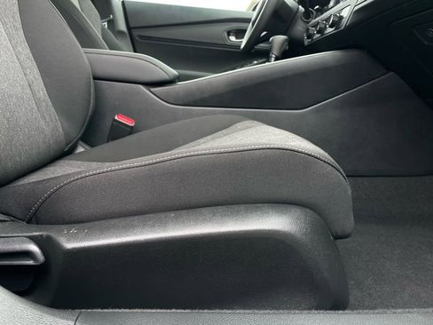 Certified 2025 Honda Accord SE image 30