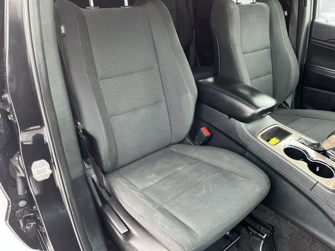 Used 2016 Jeep Grand Cherokee Laredo AWD/4WD image 25