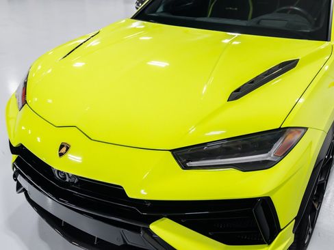 Used 2024 Lamborghini Urus Performante AWD/4WD image 35