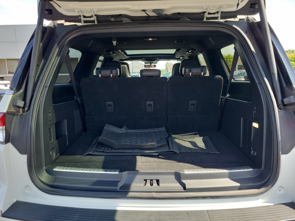 Used 2022 Lincoln Navigator L Reserve AWD/4WD image 10
