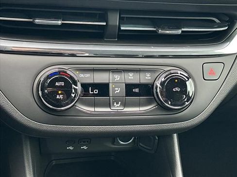 New 2026 Buick Envista Sport Touring w/ Advanced Safety Package FWD image 31
