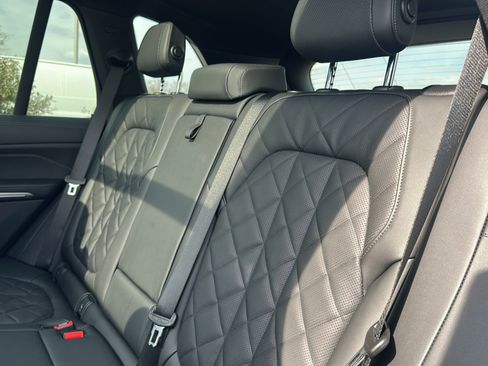 New 2026 BMW X5 xDrive50e w/ M Sport Package image 17