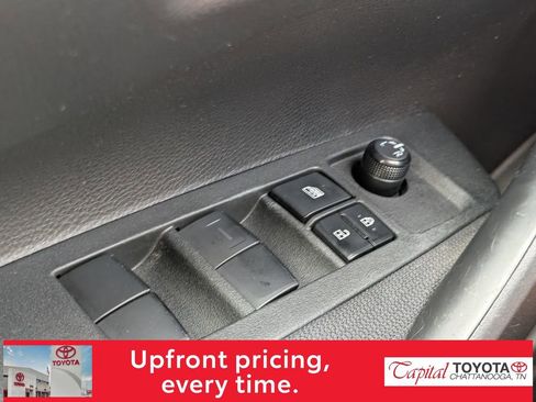 Used 2021 Toyota Corolla LE w/ Carpet Mat Package (TMS) image 13