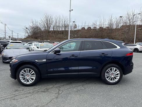 Used 2017 Jaguar F-PACE Prestige image 4