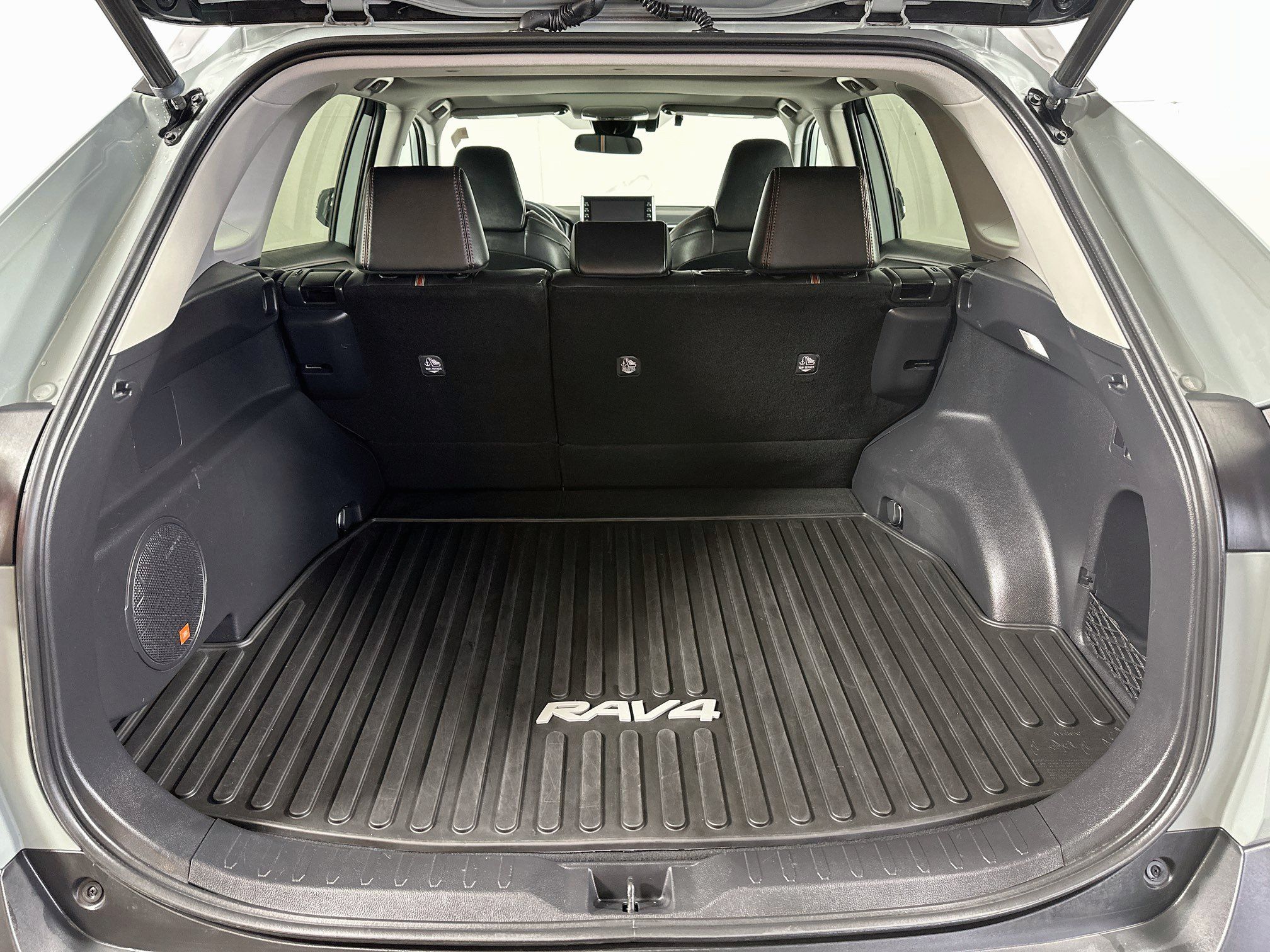 Used 2022 Toyota RAV4 Adventure w/ Convenience Package AWD/4WD image 24